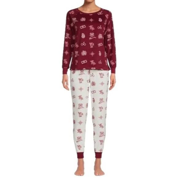 Wizarding World Harry Potter All Over Print Rich Red Winter White Pajamas Medium - Picture 1 of 5